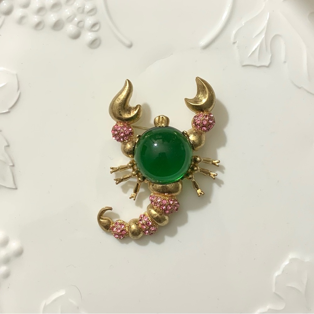 Scorpion Brooch Womens Jewelry Gold Tone Pink Rhinestones Green Resin Center